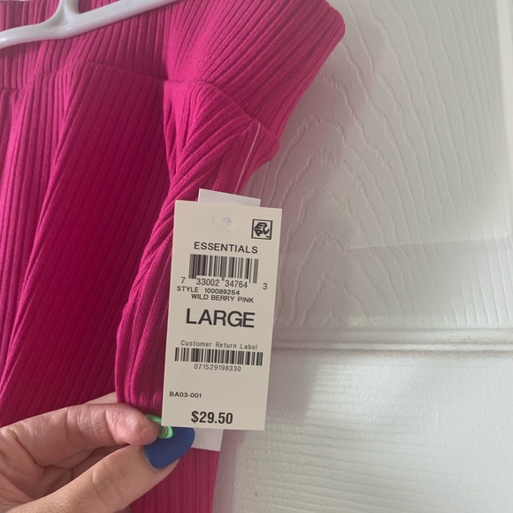 Never worn size L - Picture 2 of 2